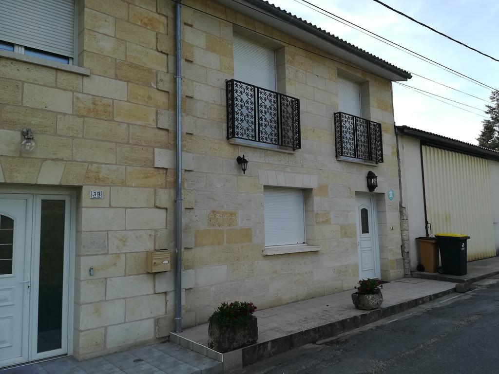 Gite Du Vignoble Sidky Lussac  Bagian luar foto